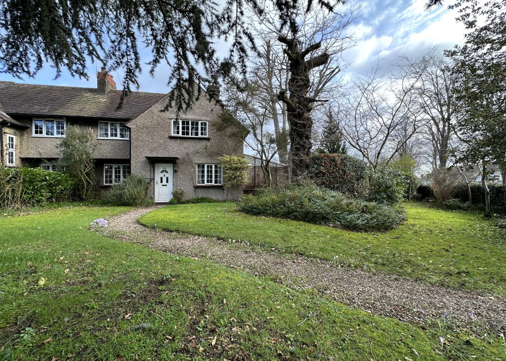 May Lane, Birmingham, B14